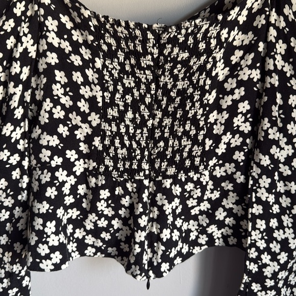 REFORMATION  Rosaly Top in Tootsie 4 - Picture 5 of 9